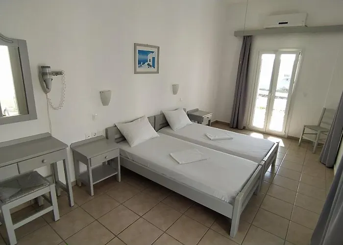 Marianos * Antiparos Town