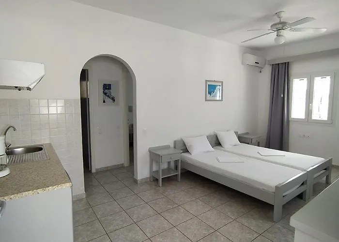 Marianos * Antiparos Town