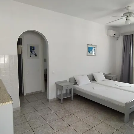 Marianos * Antiparos Town