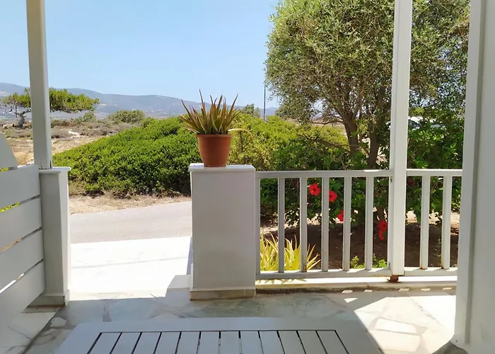 Marianos * Antiparos Town