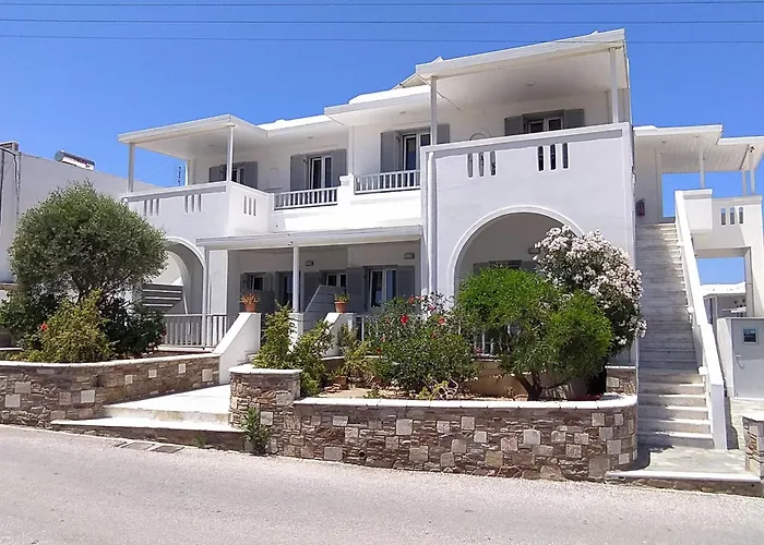 Marianos * Antiparos ciudad